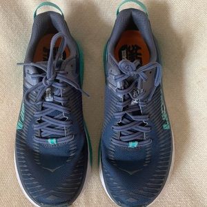 HOKA ONE Arahi 2 Women’s Running Shoes